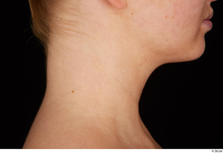 Cayla Lyons neck 0004.jpg